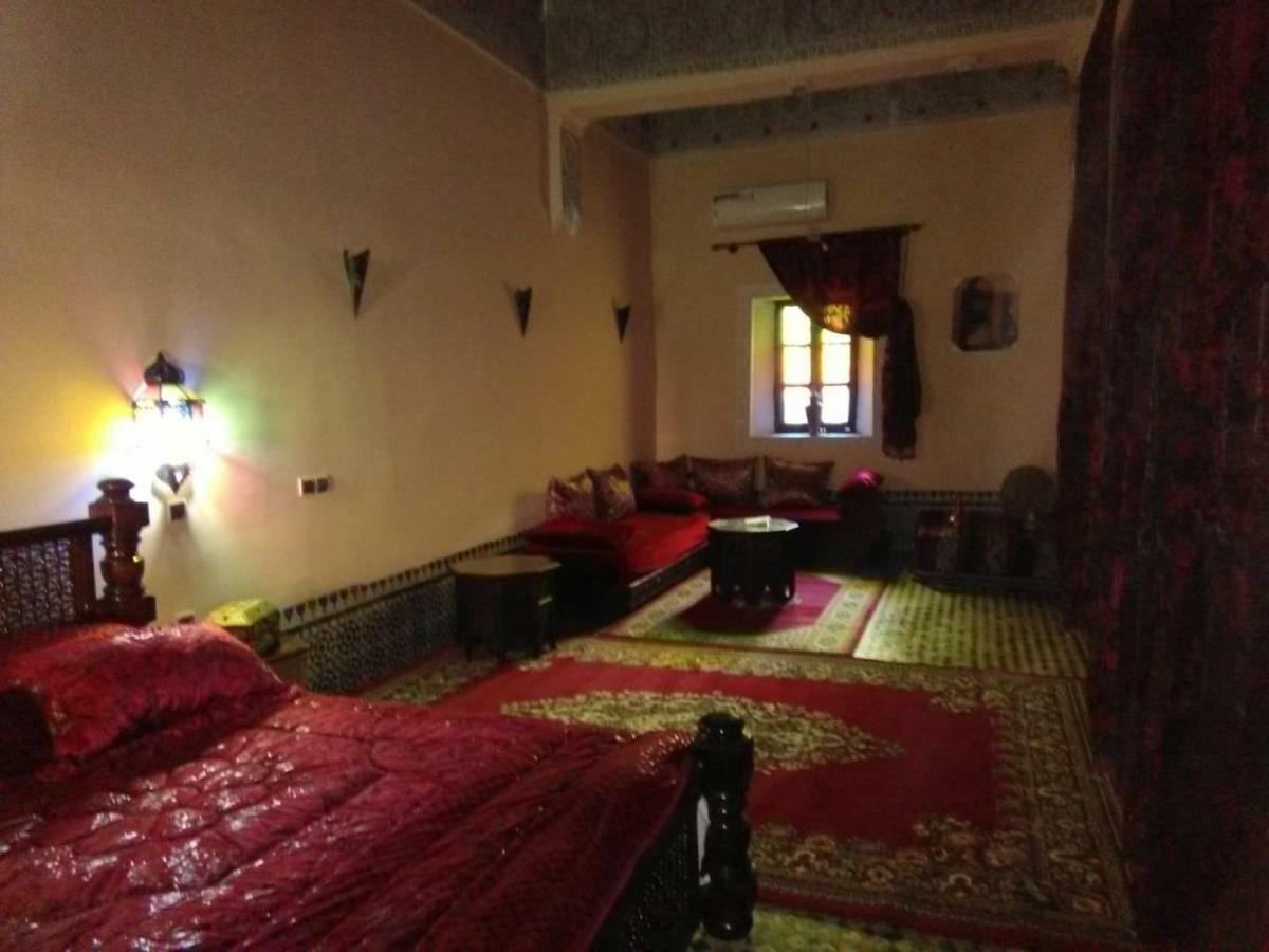 Riad Yanis Hotel Meknès Екстериор снимка