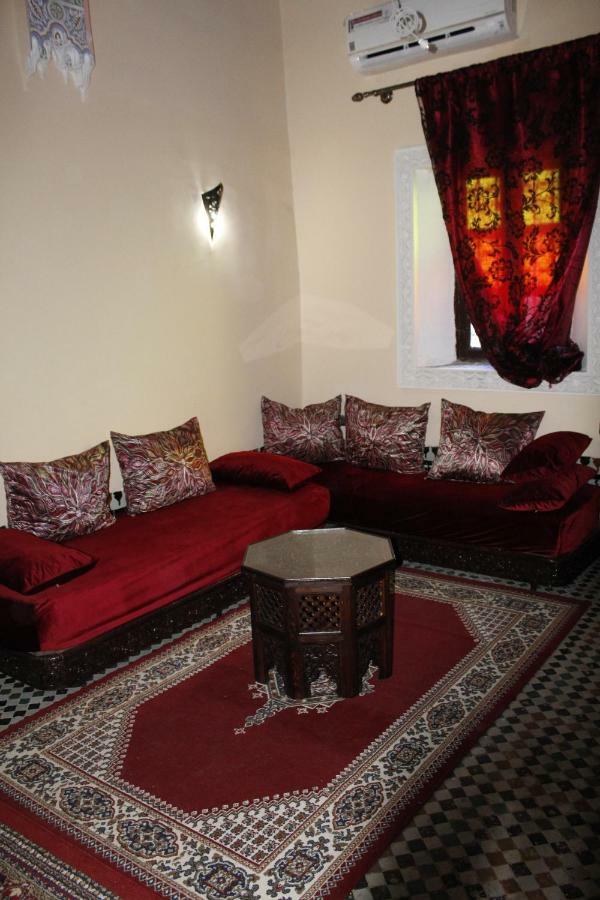 Riad Yanis Hotel Meknès Екстериор снимка